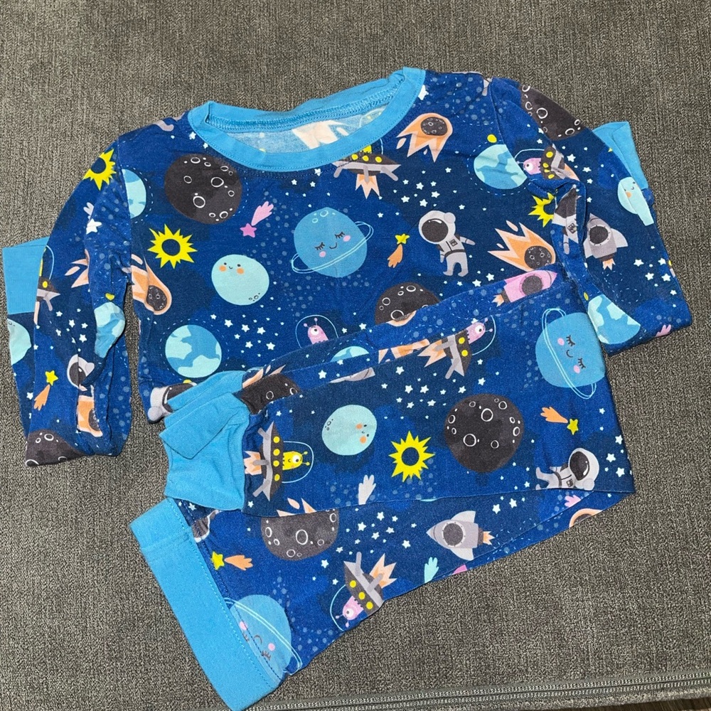 Out of this world two piece set
